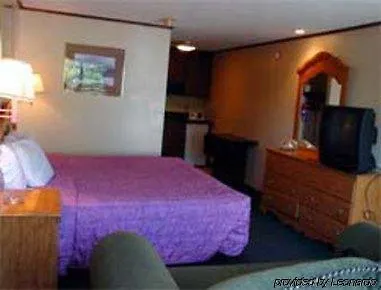 Budgetel & Inn Columbus
