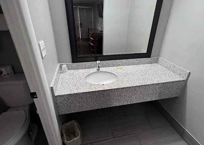 Budgetel & 2* Columbus